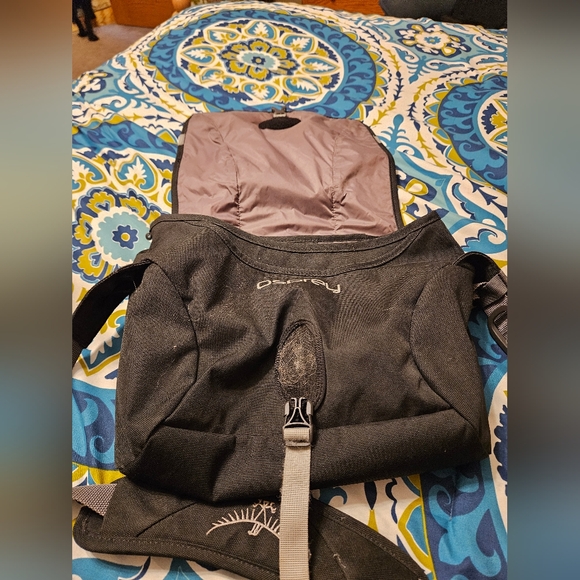 Osprey Messenger Bag - Picture 3 of 8